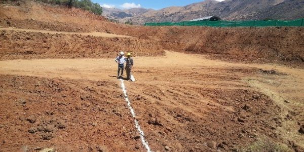 Trazo y replanteo " EJECUCION DE PRESA DE RELAVES PROYECTO PLANTA DE BENEFICIO USAYMA"